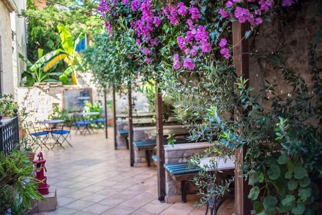 Ntouana Hotel Kalamata Esterno foto