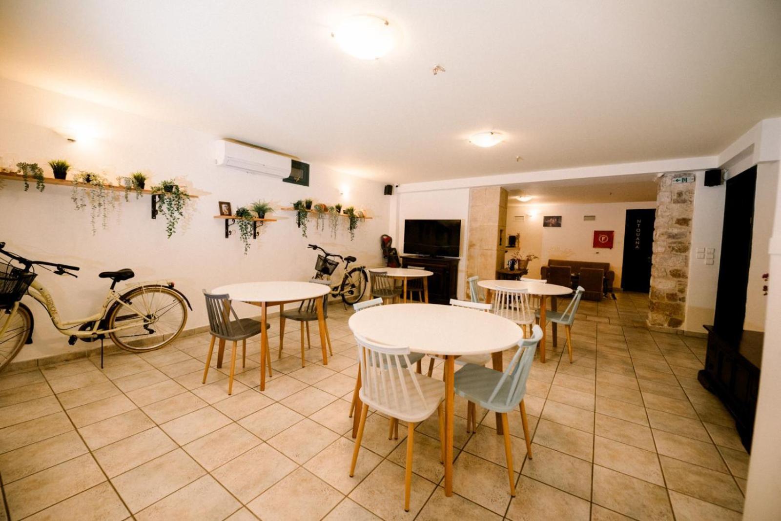 Ntouana Hotel Kalamata Esterno foto