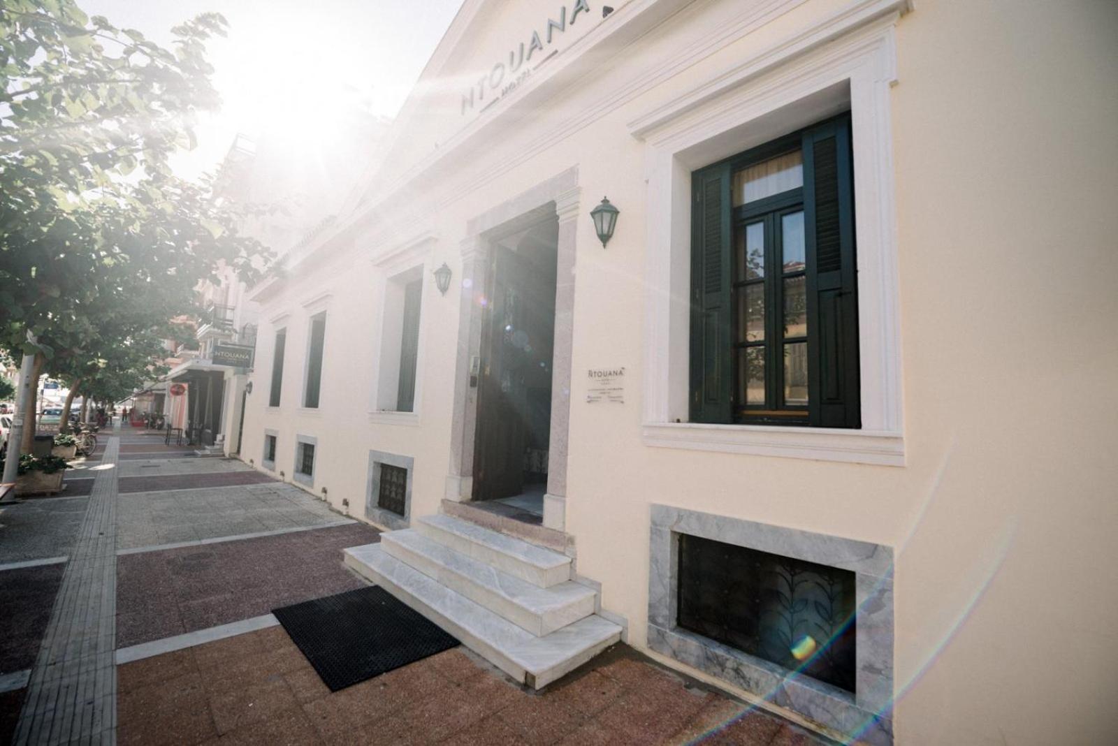 Ntouana Hotel Kalamata Esterno foto